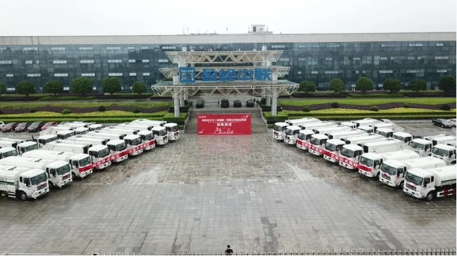 必一运动Bsports环境批量环卫装备发往柬埔寨，助力“一带一路”建设